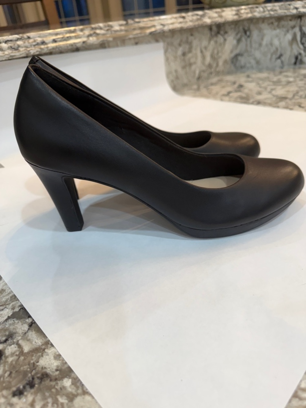 Clarks Ultimate Comfort Collection Black Heels Women’s Size 9.5 M